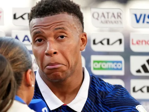 Mbappe hả hê khi thắng Paraguay