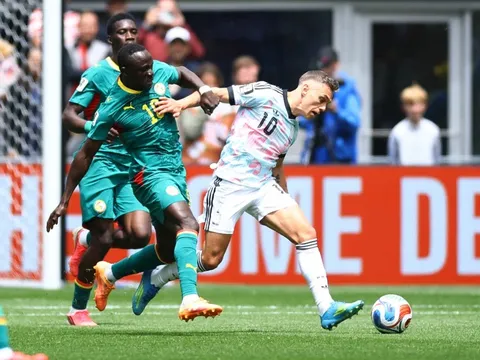 Arsenal bán Trossard cho Besiktas