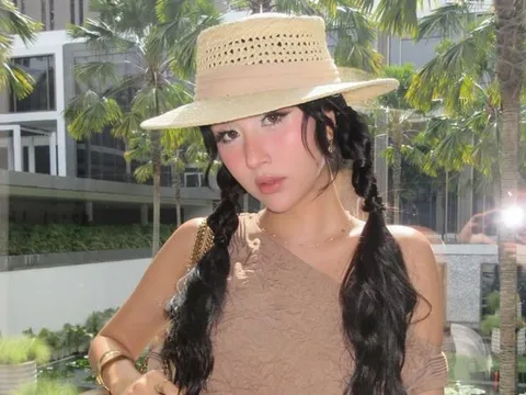 Quỳnh Anh Shyn phá đảo mùa hè với nhan sắc rực rỡ