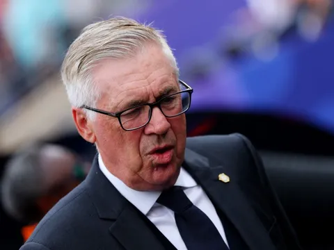 Ancelotti 'mất tích' sau trận thua của Brazil