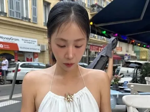 Soyou gây chú ý với váy hở lưng táo bạo sau khi giảm 20kg