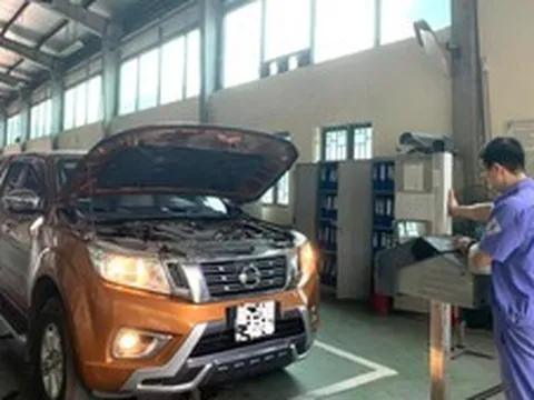 Xe thiếu dụng cụ phá kính thoát hiểm khẩn cấp có thể bị trượt đăng kiểm