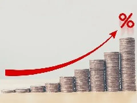 Một ngân hàng tăng lãi suất thẻ tín dụng lên cao nhất 48%/năm