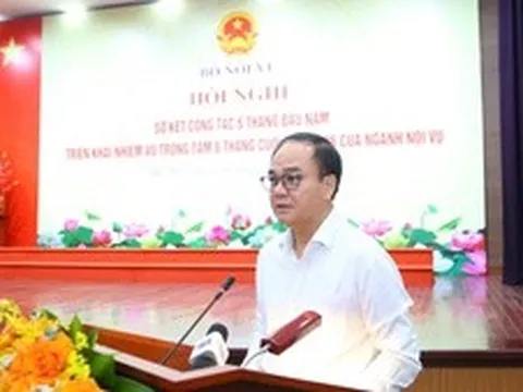 Hơn 2 triệu cán bộ, công chức, viên chức và lực lượng vũ trang được tăng 8% lương cơ sở từ 1/7