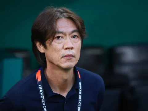 HLV Hong Myung-bo đáp trả chỉ trích