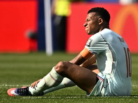 Tình trạng chấn thương của Mbappe