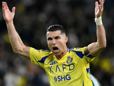 Ronaldo bị phạt