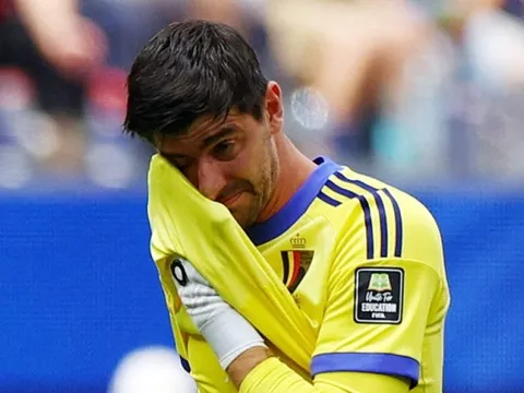 Nước mắt Courtois là hình ảnh phản chiếu thế hệ vàng tuyển Bỉ