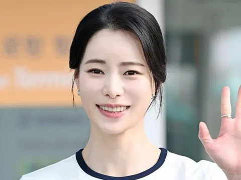 Lim Ji Yeon đi nghỉ dưỡng ở Việt Nam