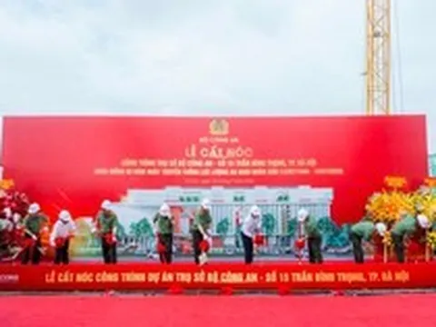 Ông Nguyễn Bá Dương xuất hiện tại Lễ cất nóc trụ sở Bộ Công an