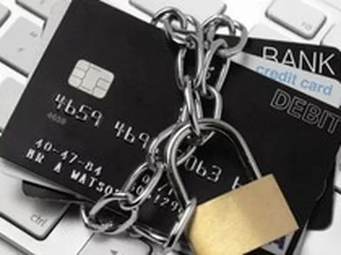 Ngân hàng ra quy định mới: Tạm khóa thẻ ngay lập tức đối với trường hợp sau