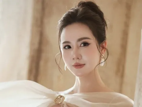 Nhan sắc ngọt ngào của diễn viên Phan Minh Huyền