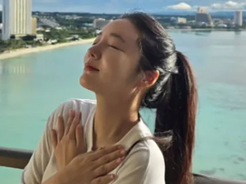 Moon Ji In háo hức trước ngày sinh con đầu lòng