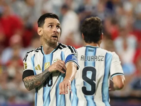 Argentina dính bê bối tài chính