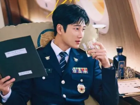 Ahn Bo Hyun gây chú ý với màn 'lột xác' đầy cuốn hút
