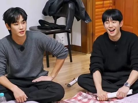 Jung Hae In phản ứng khi Kim Soo Hyun tái xuất sau 1 năm