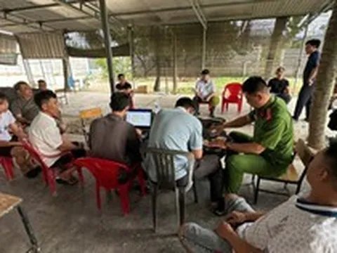 Công an điều tra giao dịch chuyển khoản 1,8 triệu đồng tại một quán tạp hoá lúc 6h sáng