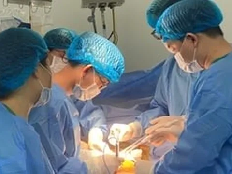 7 cuộc đời được viết tiếp từ quyết định hiến tạng của một gia đình