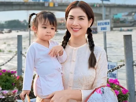 Kha Ly nói lời yêu thương đến con gái nhân dịp đặc biệt