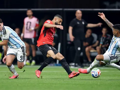 Argentina phạm lỗi nhiều nhất nhưng ít thẻ ở World Cup