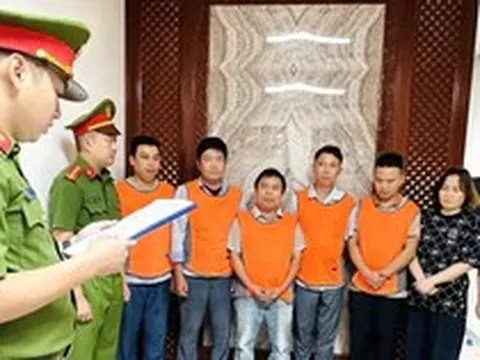 Bắt giám đốc, phó giám đốc công ty lập khống hồ sơ thí nghiệm vật liệu xây dựng