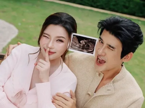 Diễn viên Thúy Diễm sắp sinh con gái