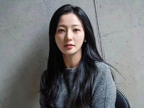 Song Ha Yoon lần đầu lên tiếng về cáo buộc bạo lực học đường