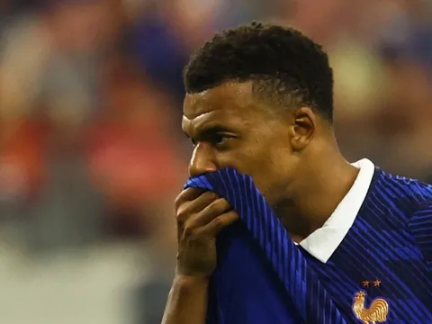 CĐV Pháp: 'Đội tuyển này đúng là FC Mbappe'