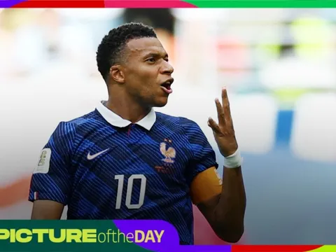 Khoảnh khắc World Cup: Kỷ lục gia Mbappe