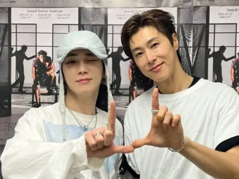 Key (SHINee) xuất hiện rạng rỡ sau thời gian tạm ngưng hoạt động
