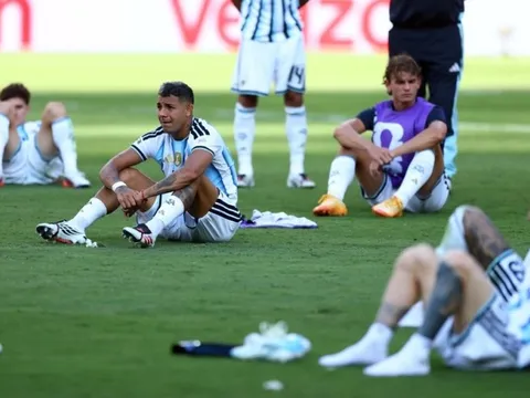 Truyền thông thế giới công kích Argentina