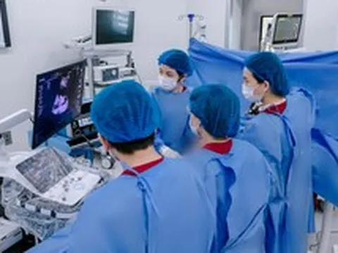 Kỳ tích y học: Bác sĩ Việt cứu thai nhi ngay từ trong bụng mẹ