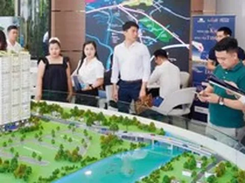 Lãi suất tăng khiến người mua bất động sản thận trọng