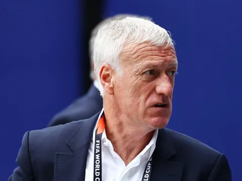 Deschamps rời tuyển Pháp trong bất mãn