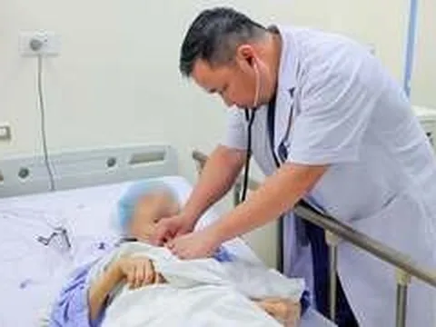 Bác sĩ Việt làm chủ kỹ thuật khó, cứu cụ bà mắc hai bệnh lý nguy hiểm