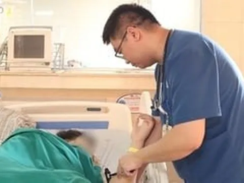 Nam sinh 15 tuổi đột quỵ, bác sĩ cảnh báo dấu hiệu không nên bỏ qua