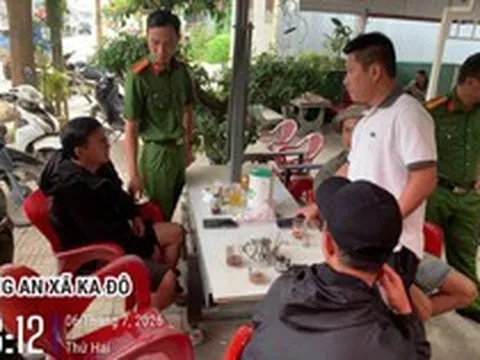 20 cán bộ, chiến sĩ kiểm tra quán cà phê Chợt Nhớ, phát hiện loạt giao dịch với tổng số tiền 149.000.000 đồng: 12 người bị mời lên làm việc