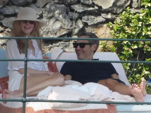 Nicole Kidman lộ ảnh thân thiết bên nam doanh nhân quyền lực