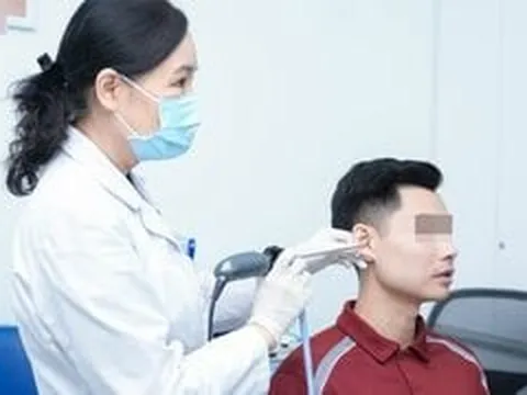 Hỏng thính lực vì đeo tai nghe quá lâu