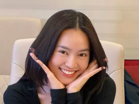 Ninh Dương Lan Ngọc hạnh phúc báo tin mừng