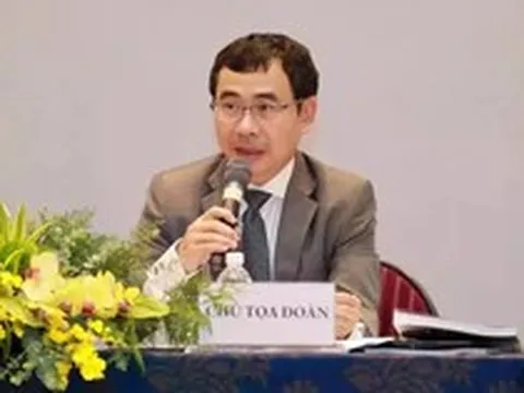Giá cổ phiếu công ty lao dốc, lãnh đạo mạnh tay thu gom