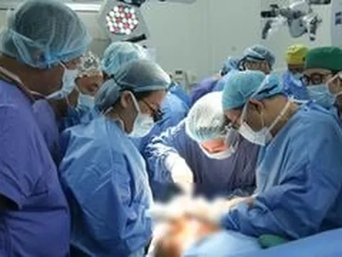 Lần đầu ghép thành công dương vật từ người cho chết não