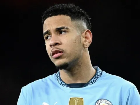 Tiền đạo 60 triệu bảng gây áp lực rời Man City