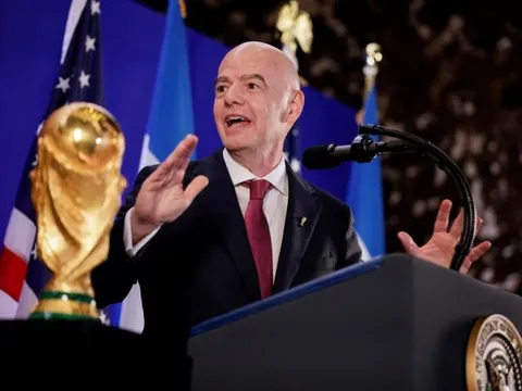 Châu Á giáng đòn vào Infantino