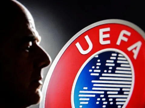 UEFA và CONCACAF dồn Infantino vào thế khó