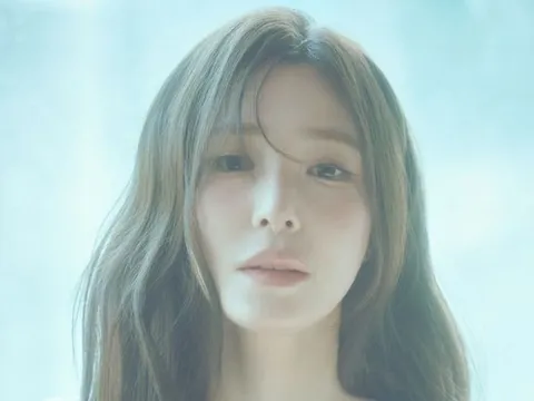 Tiffany Young báo tin buồn đến người hâm mộ