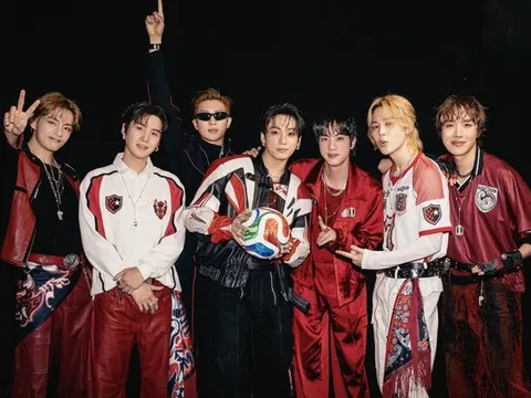 Cuộc đối đầu giữa fan BTS và Grammy tiếp tục leo thang