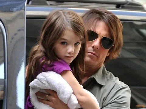 Con gái Tom Cruise đổi họ, Katie Holmes lên tiếng: 'Đó hoàn toàn là quyết định của con bé'