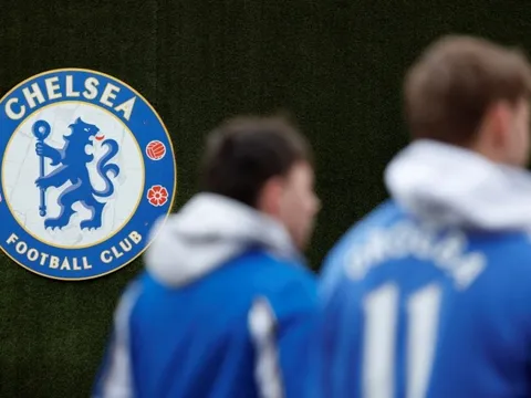 Chelsea thoát án trừ 6 điểm tại Premier League