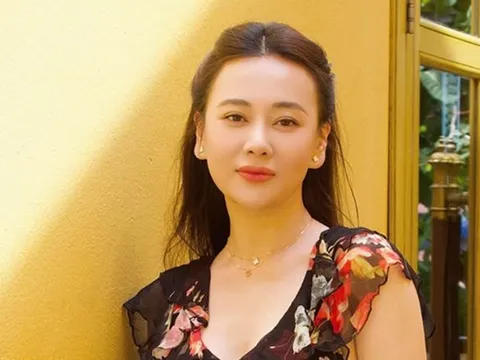 Phương Oanh bị 'bắt bài'